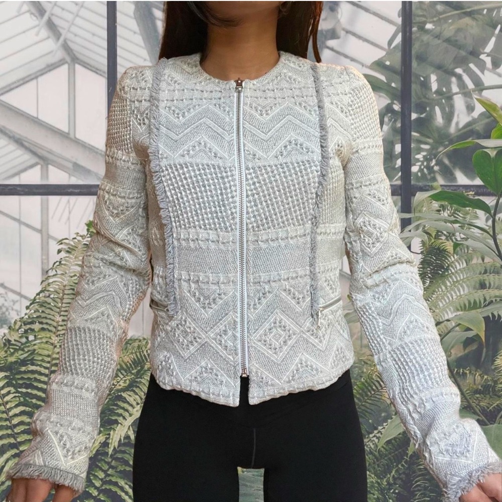 Zara Trafaluc out wear gray and white wool tweed zip up blazer/ jacket s…